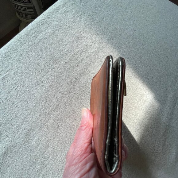 Fossil Small Brown Leather Button Close Wallet - Picture 5 of 10